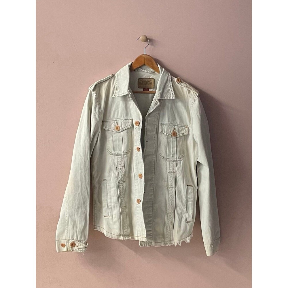 Vintage Guess Jeans Light Wash Blue/Cream Jean Jacket Size M .